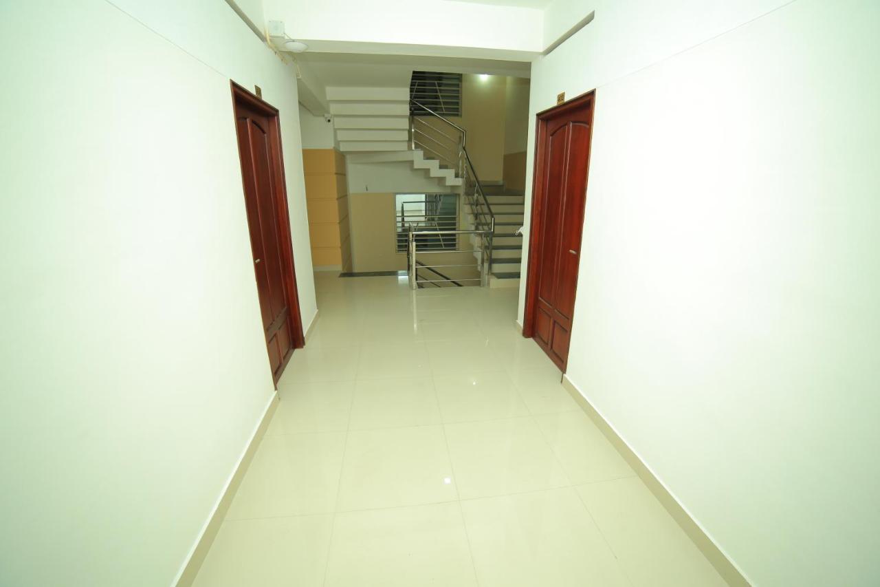 Hotel Falcon Thiruvananthapuram Esterno foto
